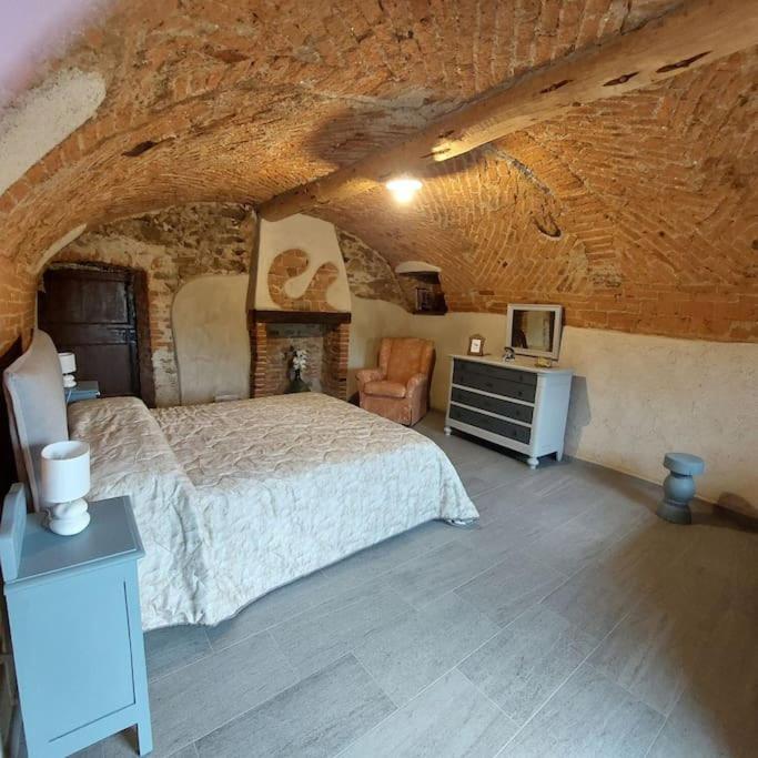 Istanti - Rosmarino Apartment Costigliole Saluzzo Bagian luar foto